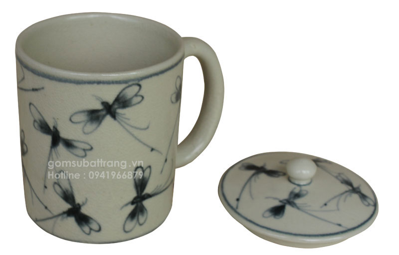 Ý nghĩa phong thủy con chuồn chuồn vẽ trên cốc uống trà có năp men rạn